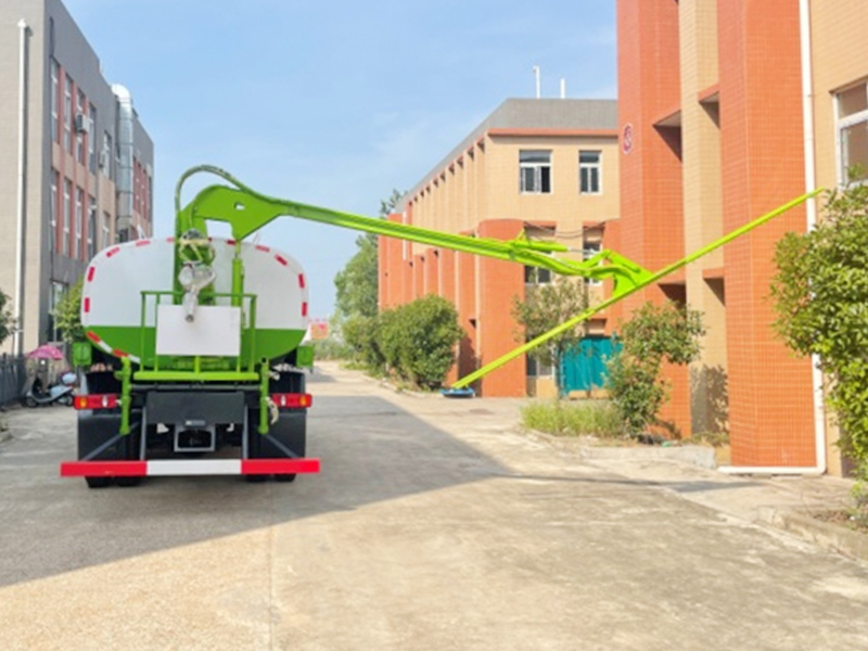 光伏板清洗车